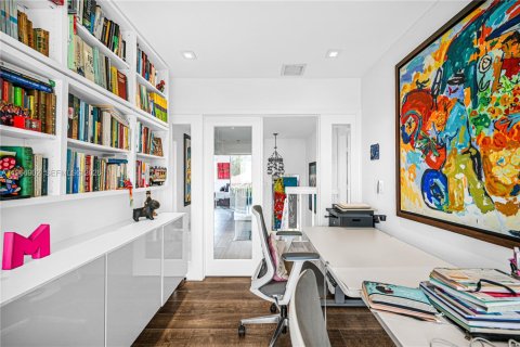 Villa ou maison à louer à Doral, Floride: 6 chambres, 275.46 m2 № 2028774 - photo 30