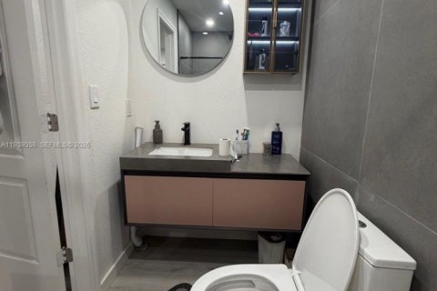 Купить виллу или дом в Форт-Лодердейл, Флорида 6 спален, 143.44м2, № 1996841 - фото 28