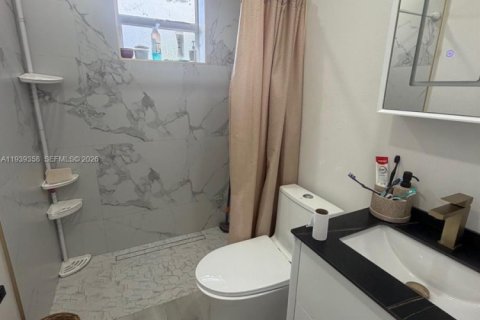 Купить виллу или дом в Форт-Лодердейл, Флорида 6 спален, 143.44м2, № 1996841 - фото 3