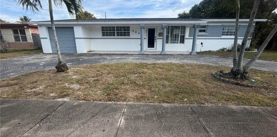 Дом в Форт-Лодердейл, Флорида 6 спален, 143.44м2 № 1996841