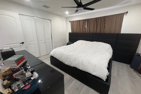 Купить виллу или дом в Форт-Лодердейл, Флорида 6 спален, 143.44м2, № 1996841 - фото 30