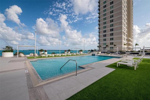 Condominio en venta en Miami, Florida, 2 dormitorios, 89.93 m2 № 1988977 - foto 29