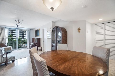 Condominio en venta en Miami, Florida, 2 dormitorios, 89.93 m2 № 1988977 - foto 4