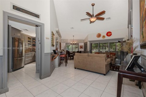 Touwnhouse à vendre à Plantation, Floride: 2 chambres, 129.6 m2 № 2286163 - photo 2