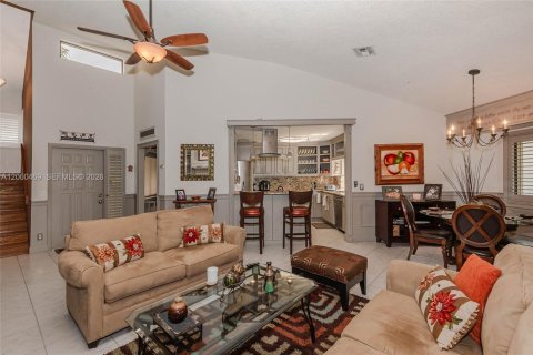 Touwnhouse à vendre à Plantation, Floride: 2 chambres, 129.6 m2 № 2286163 - photo 5