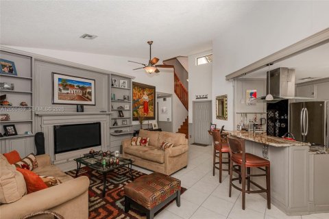 Touwnhouse à vendre à Plantation, Floride: 2 chambres, 129.6 m2 № 2286163 - photo 4