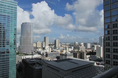 Condo in Miami, Florida, 1 bedroom № 2182591 - photo 4