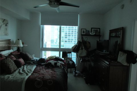 Condo in Miami, Florida, 1 bedroom № 2182591 - photo 11