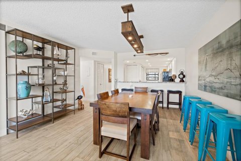 Copropriété à vendre à Cocoa Beach, Floride: 2 chambres, 120.4 m2 № 1899682 - photo 25