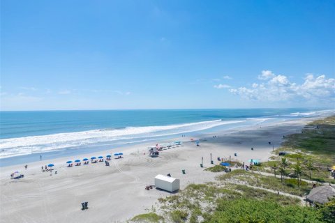 Copropriété à vendre à Cocoa Beach, Floride: 2 chambres, 120.4 m2 № 1899682 - photo 27