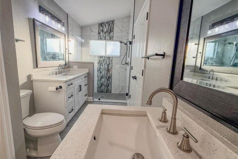 House in Tampa, Florida 4 bedrooms, 158.4 sq.m. № 2167559 - photo 22