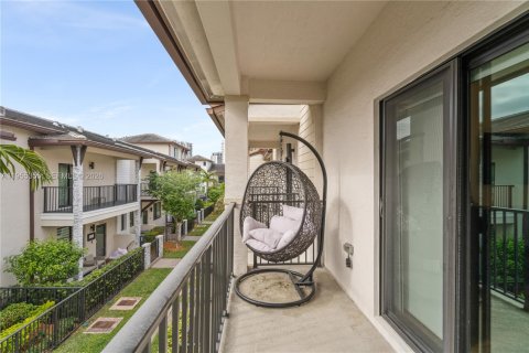 Купить таунхаус в Дорал, Флорида 4 спальни, 200.95м2, № 2009602 - фото 24