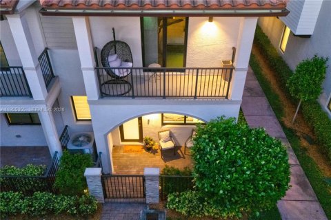 Купить таунхаус в Дорал, Флорида 4 спальни, 200.95м2, № 2009602 - фото 5