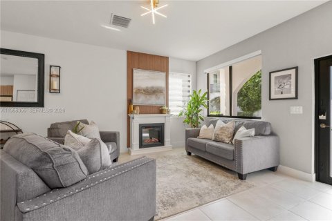 Купить таунхаус в Дорал, Флорида 4 спальни, 200.95м2, № 2009602 - фото 10