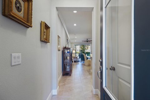 Townhouse in Oldsmar, Florida 2 bedrooms, 175.4 sq.m. № 2379088 - photo 4