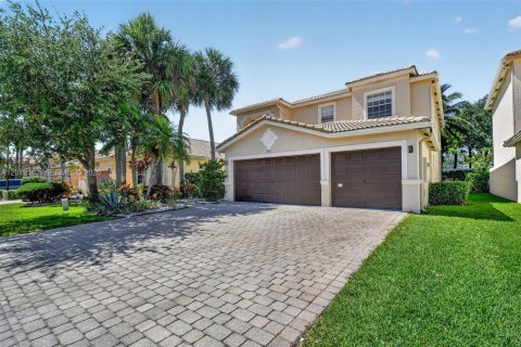 House in Lake Worth, Florida 5 bedrooms, 269.51 sq.m. № 2074556 - photo 5