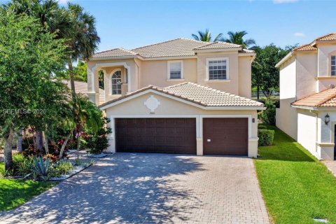 House in Lake Worth, Florida 5 bedrooms, 269.51 sq.m. № 2074556 - photo 8