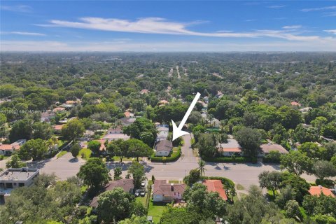 House in Miami Shores, Florida 3 bedrooms, 132.11 sq.m. № 1886583 - photo 20
