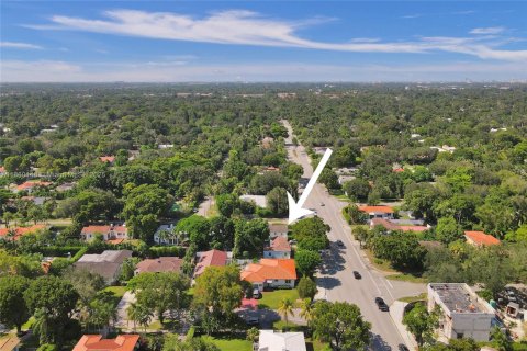 House in Miami Shores, Florida 3 bedrooms, 132.11 sq.m. № 1886583 - photo 18