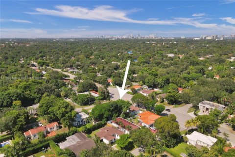 House in Miami Shores, Florida 3 bedrooms, 132.11 sq.m. № 1886583 - photo 17