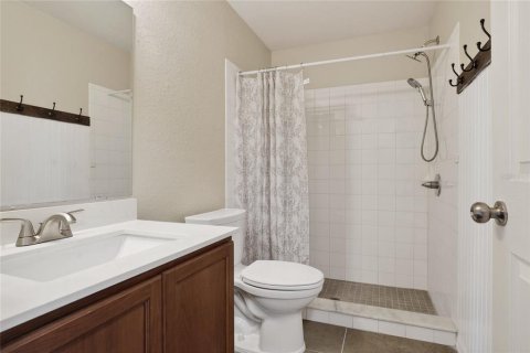 Casa en alquiler en Winter Haven, Florida, 4 dormitorios, 147.06 m2 № 2283653 - foto 11