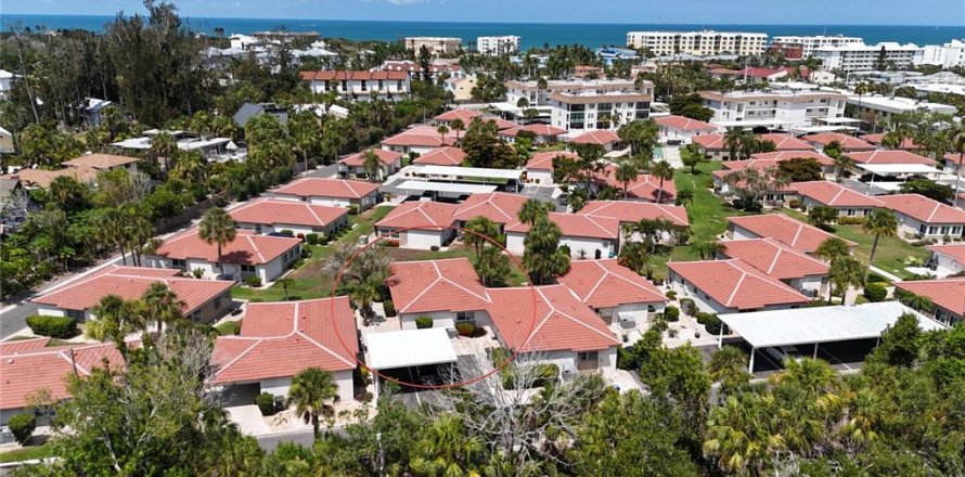 Villa ou maison à Sarasota, Floride 2 chambres, 96.25 m2 № 2149964