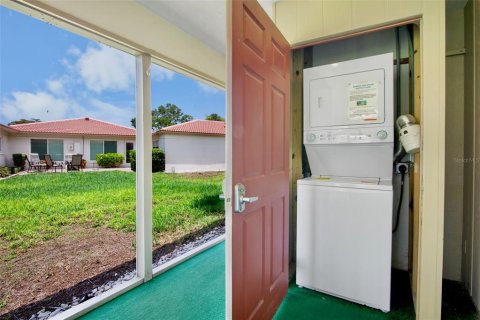 Villa ou maison à vendre à Sarasota, Floride: 2 chambres, 96.25 m2 № 2149964 - photo 25