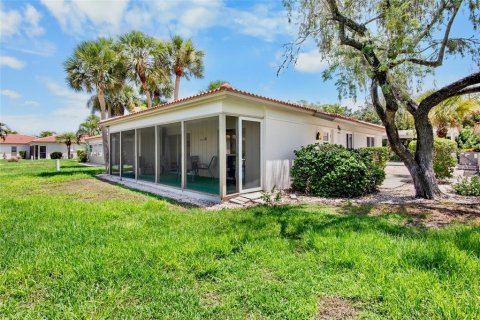 Villa ou maison à vendre à Sarasota, Floride: 2 chambres, 96.25 m2 № 2149964 - photo 5