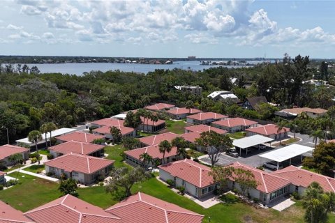 Villa ou maison à vendre à Sarasota, Floride: 2 chambres, 96.25 m2 № 2149964 - photo 26