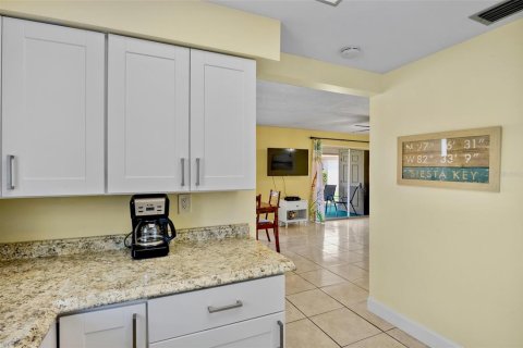 Villa ou maison à vendre à Sarasota, Floride: 2 chambres, 96.25 m2 № 2149964 - photo 14