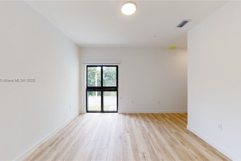 Touwnhouse à louer à Homestead, Floride: 3 chambres № 1934603 - photo 8