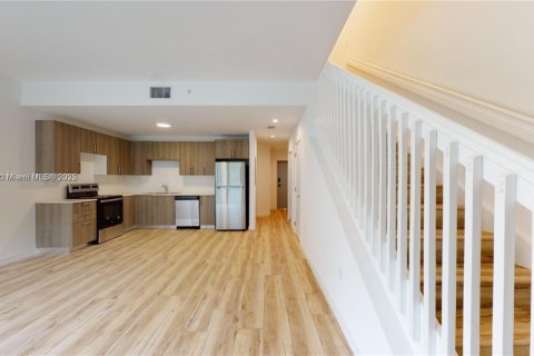 Touwnhouse à louer à Homestead, Floride: 3 chambres № 1934603 - photo 3