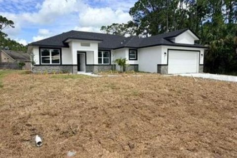 House in North Port, Florida 4 bedrooms, 185.8 sq.m. № 2095889 - photo 3
