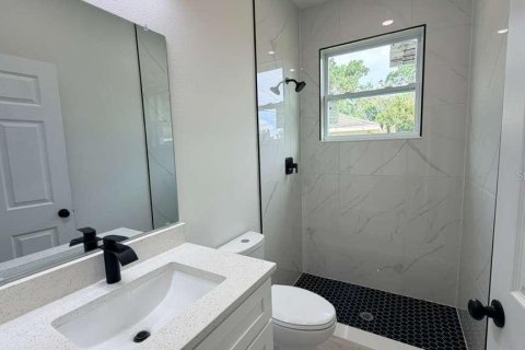 House in North Port, Florida 4 bedrooms, 185.8 sq.m. № 2095889 - photo 8