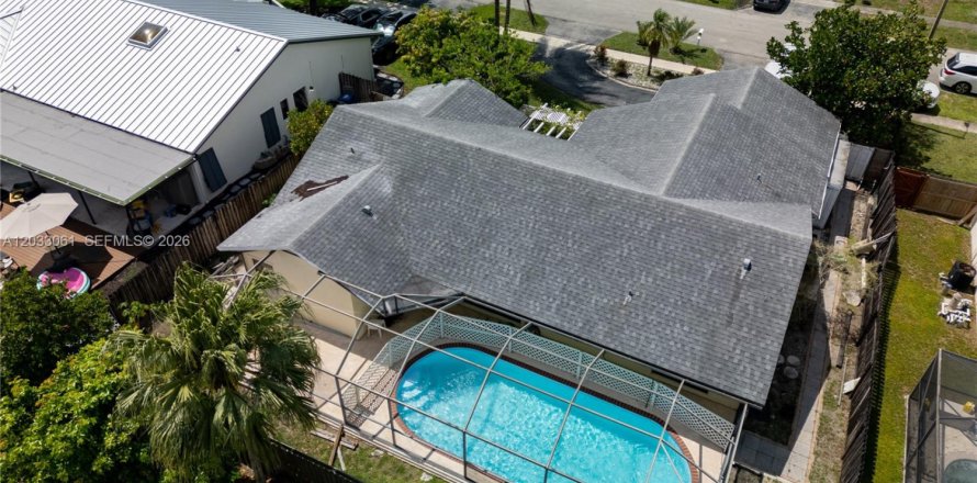Casa en Lauderhill, Florida 3 dormitorios, 156.26 m2 № 2077957