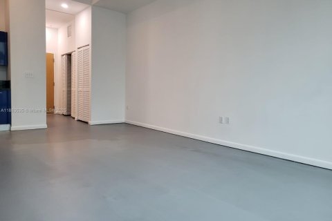 Condo in Miami, Florida  № 1930743 - photo 3