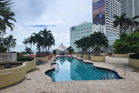Condo in Miami, Florida  № 1930743 - photo 16