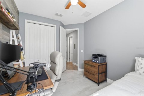 House in Land O' Lakes, Florida 3 bedrooms, 195.09 sq.m. № 2420064 - photo 30