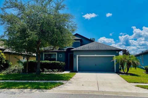 Casa en Land O' Lakes, Florida 3 dormitorios, 195.09 m2 № 2420064