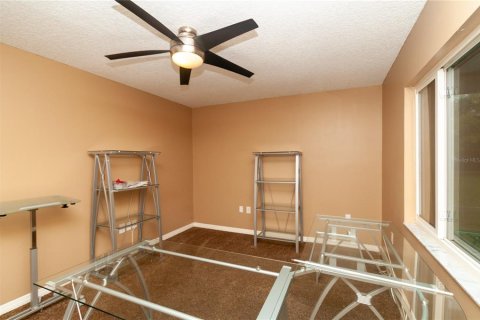 Villa ou maison à vendre à New Port Richey, Floride: 3 chambres, 118.91 m2 № 2413634 - photo 17