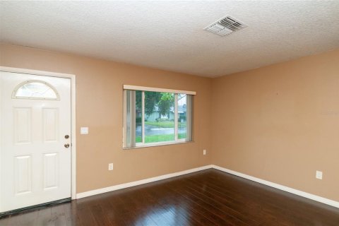 Villa ou maison à vendre à New Port Richey, Floride: 3 chambres, 118.91 m2 № 2413634 - photo 13