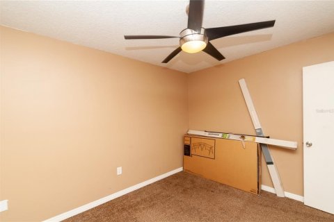 Villa ou maison à vendre à New Port Richey, Floride: 3 chambres, 118.91 m2 № 2413634 - photo 16