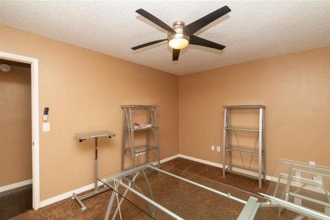 Villa ou maison à vendre à New Port Richey, Floride: 3 chambres, 118.91 m2 № 2413634 - photo 18
