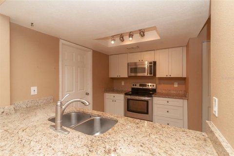 Villa ou maison à vendre à New Port Richey, Floride: 3 chambres, 118.91 m2 № 2413634 - photo 24