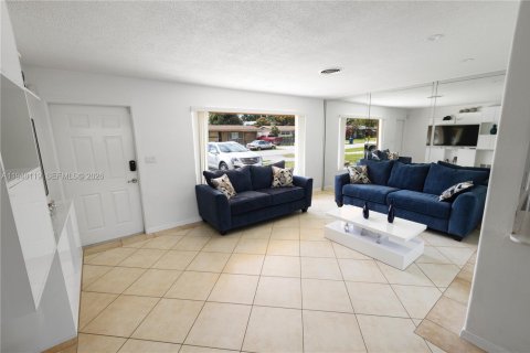 Casa en venta en Sunrise, Florida, 2 dormitorios, 85.38 m2 № 2004470 - foto 5