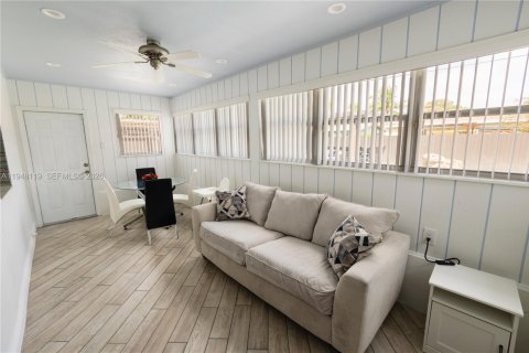 Casa en venta en Sunrise, Florida, 2 dormitorios, 85.38 m2 № 2004470 - foto 17