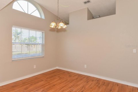 Villa ou maison à louer à Riverview, Floride: 4 chambres, 167.97 m2 № 2100501 - photo 4
