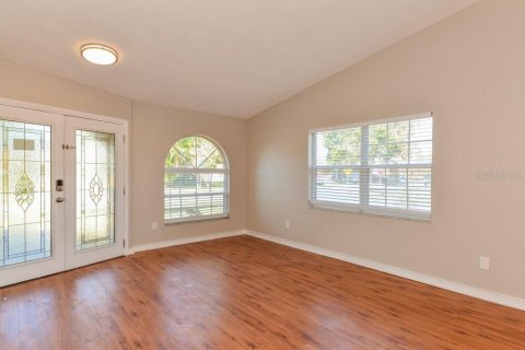 Villa ou maison à louer à Riverview, Floride: 4 chambres, 167.97 m2 № 2100501 - photo 3