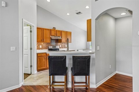House in Spring Hill, Florida 2 bedrooms, 139.35 sq.m. № 2321125 - photo 9