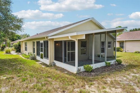 House in Spring Hill, Florida 2 bedrooms, 139.35 sq.m. № 2321125 - photo 27